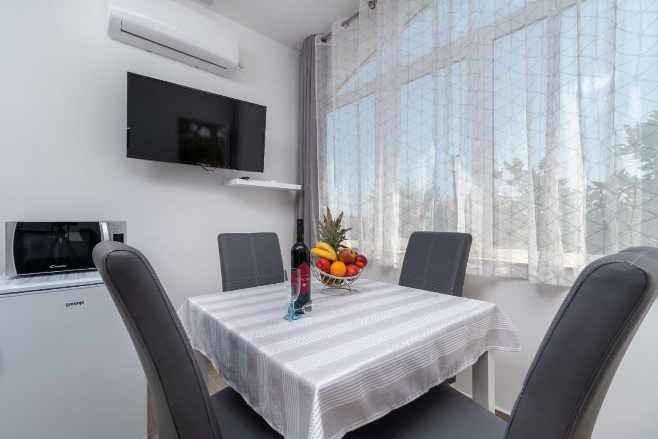 Apartman Niksi Trogir Buitenkant foto